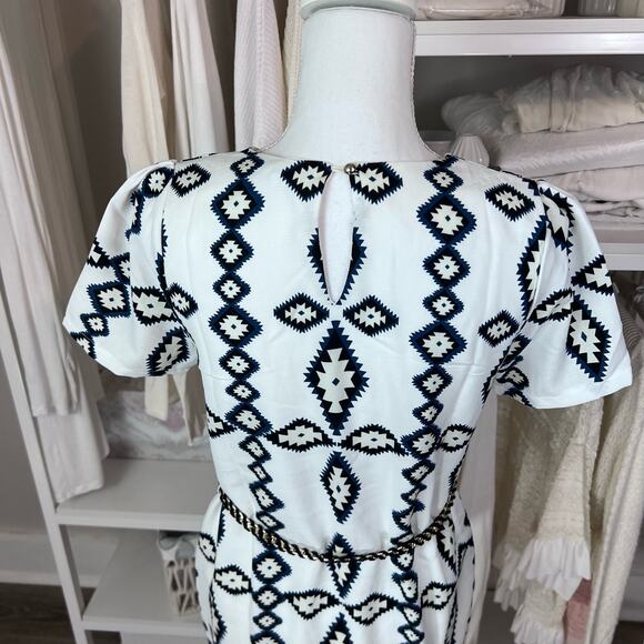 CALS mini dress. sz. Small Black & blue Graphic pattern gold chain belt. #0592 - Picture 7 of 9